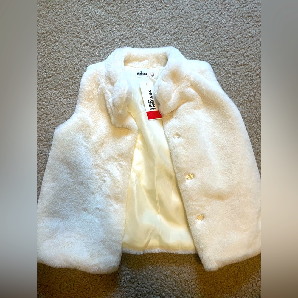 Girls faux fur vest